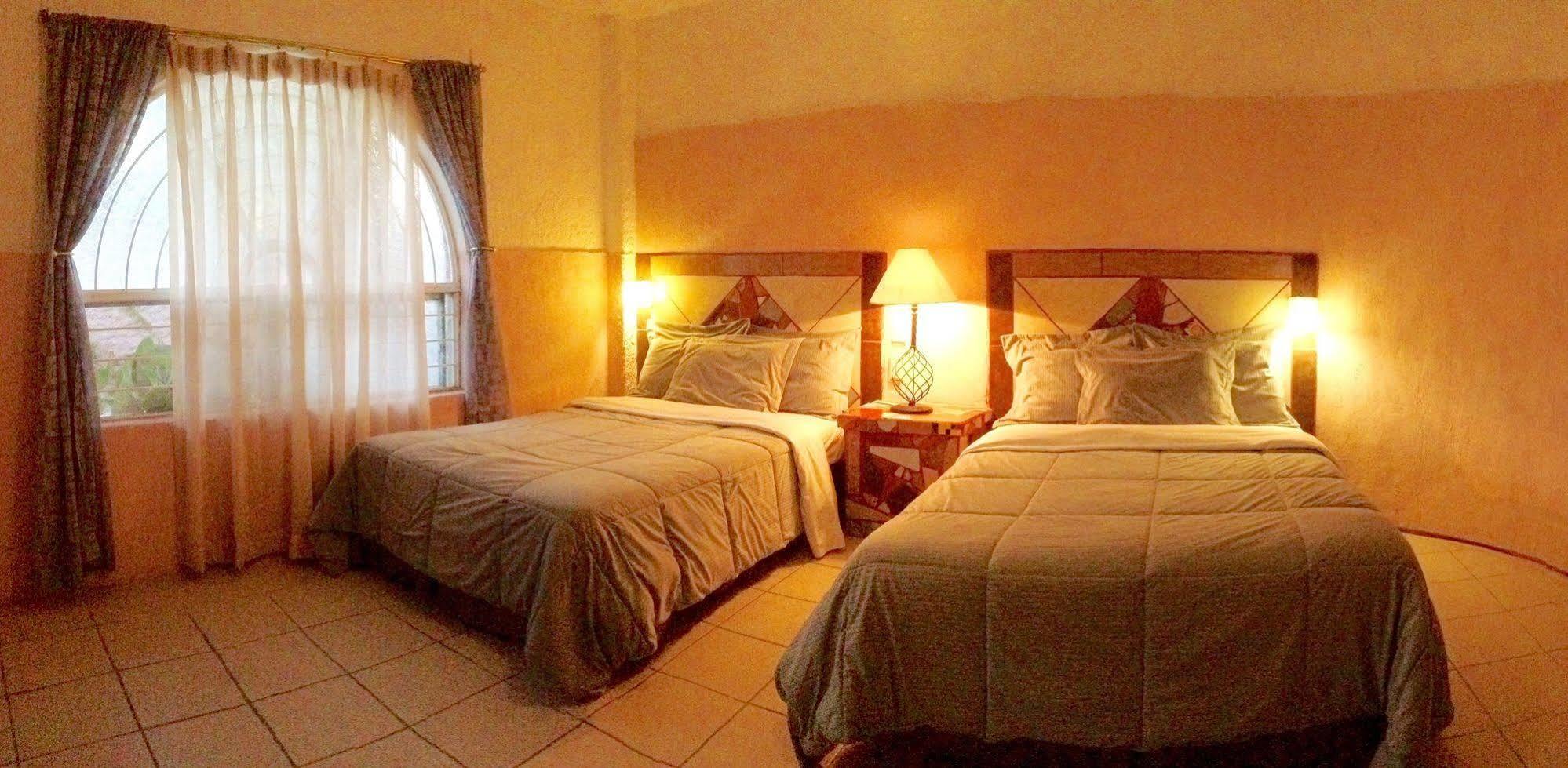 Hotel Mi Pueblito Tonalá Extérieur photo